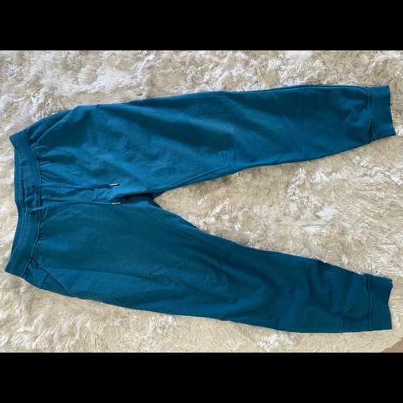 Lululemon Sweatpants - Picture 2 of 4
